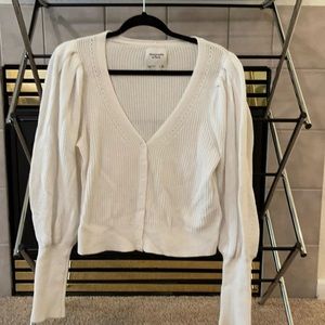Abercrombie & Fitch white puff sleeve sweater